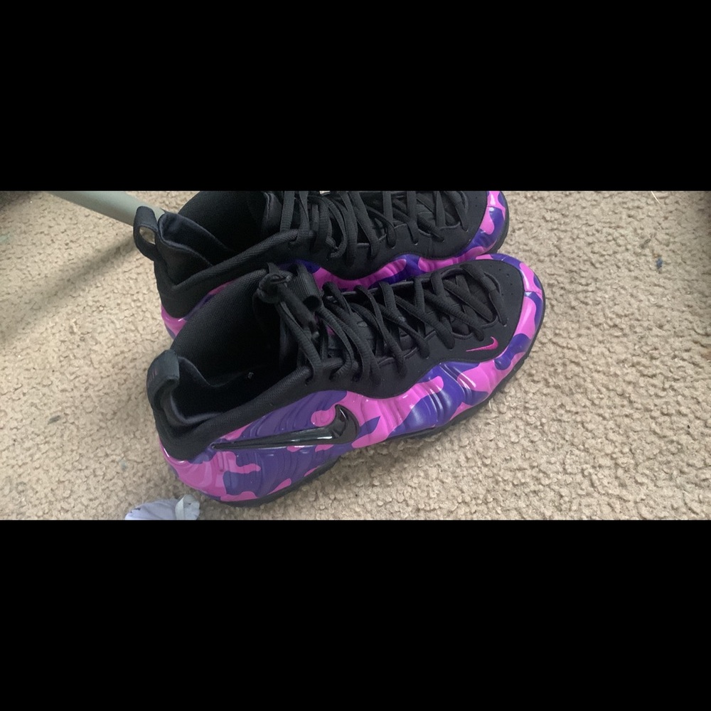 Purple camo foams can’t fit them size 10